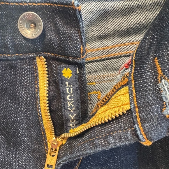 Lucky Brand Women’s Dark Wash Sweet N Crop Jeans | Size 4 - Picture 7 of 11